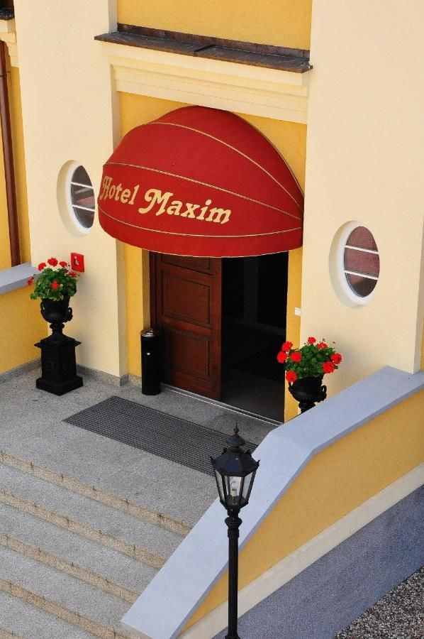 Отели типа «постель и завтрак» Maxim honorujemy bon turystyczny Квидзын-24